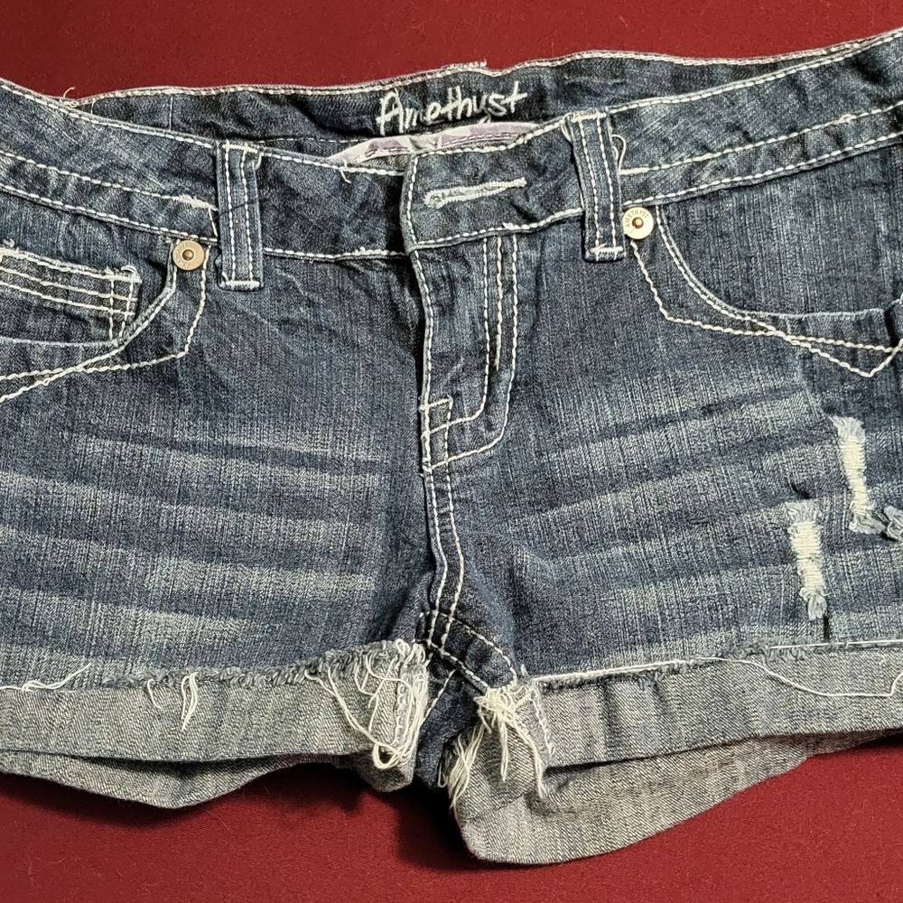 Amethyst shorts sz 7